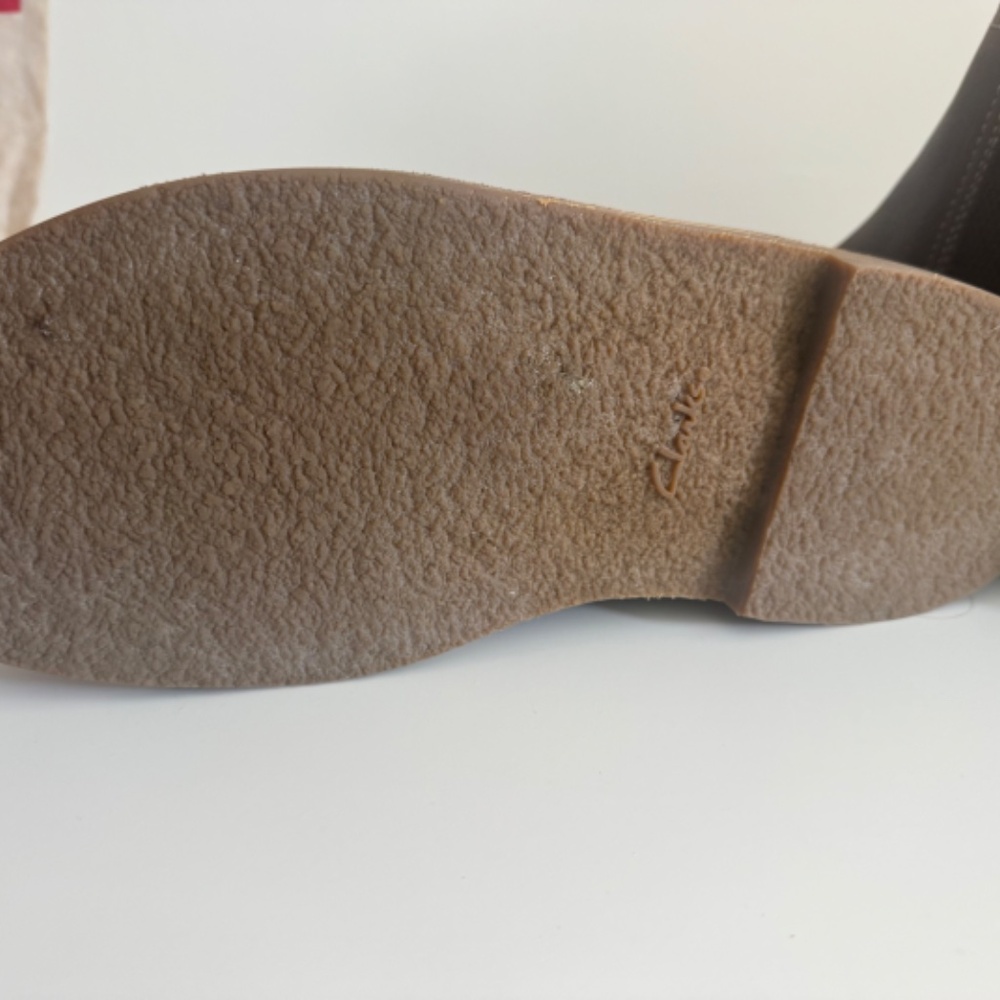Clarks - Picture 6 of 7